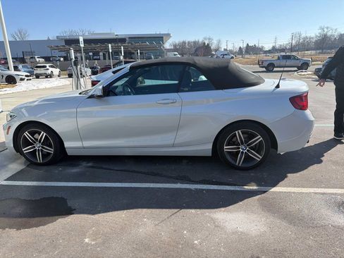 Used 2017 BMW 230i xDrive Convertible image 2
