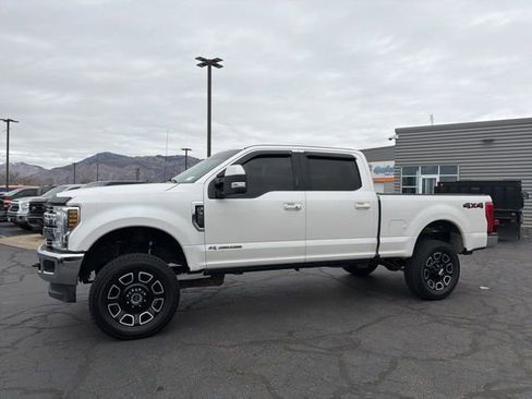 Used 2018 Ford F350 Lariat w/ Lariat Ultimate Package image 15
