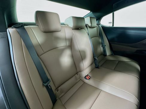 New 2025 Lexus ES 350 w/ Premium Package image 25