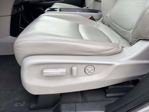 Certified 2022 Honda Odyssey Touring image 17