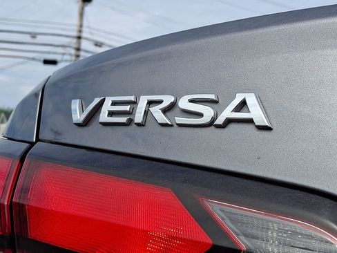 Used 2021 Nissan Versa SV FWD image 30