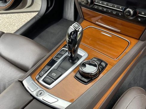 Used 2014 BMW 760Li image 40