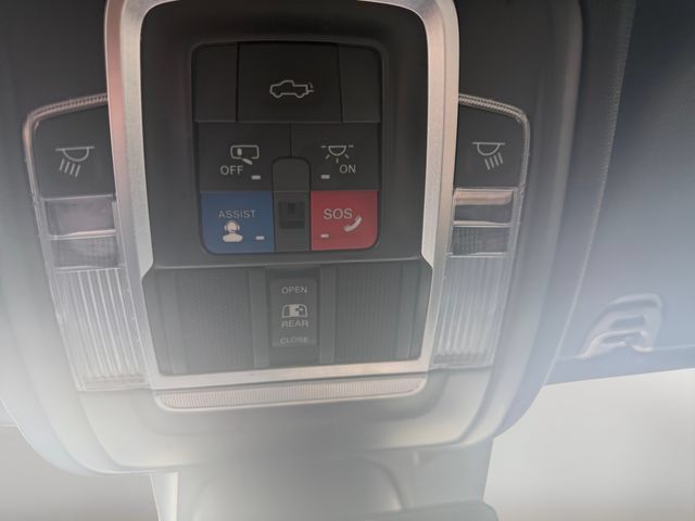 Used 2022 RAM 1500 Limited w/ Night Edition AWD/4WD image 12