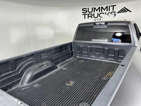 Used 2020 RAM 3500 Laramie image 8