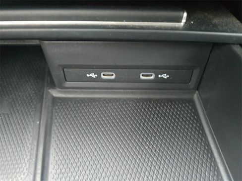 Used 2024 Volkswagen Atlas SE image 22