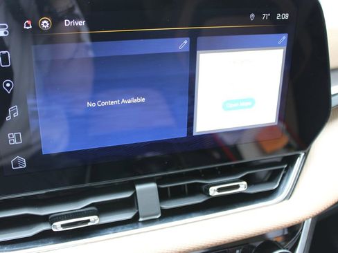 Used 2025 Chevrolet Equinox ACTIV w/ Safety and Technology Package image 52