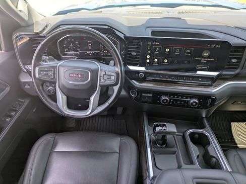 Used 2022 GMC Sierra 1500 Elevation w/ Elevation Premium Package AWD/4WD image 17