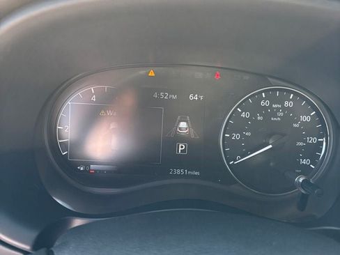 Used 2023 Nissan Kicks SR FWD image 16