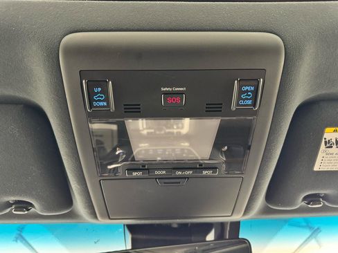 Used 2021 Toyota Land Cruiser AWD/4WD image 34