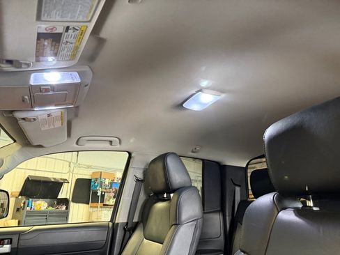 Used 2020 Toyota Tundra Limited w/ Limited Premium Package image 25