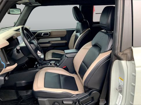 Certified 2023 Ford Bronco Wildtrak AWD/4WD image 7