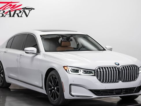Used 2022 BMW 750i xDrive AWD/4WD image 7