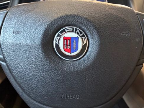 Used 2011 BMW ALPINA B7 xDrive w/ Rear Entertainment Pkg AWD/4WD image 19