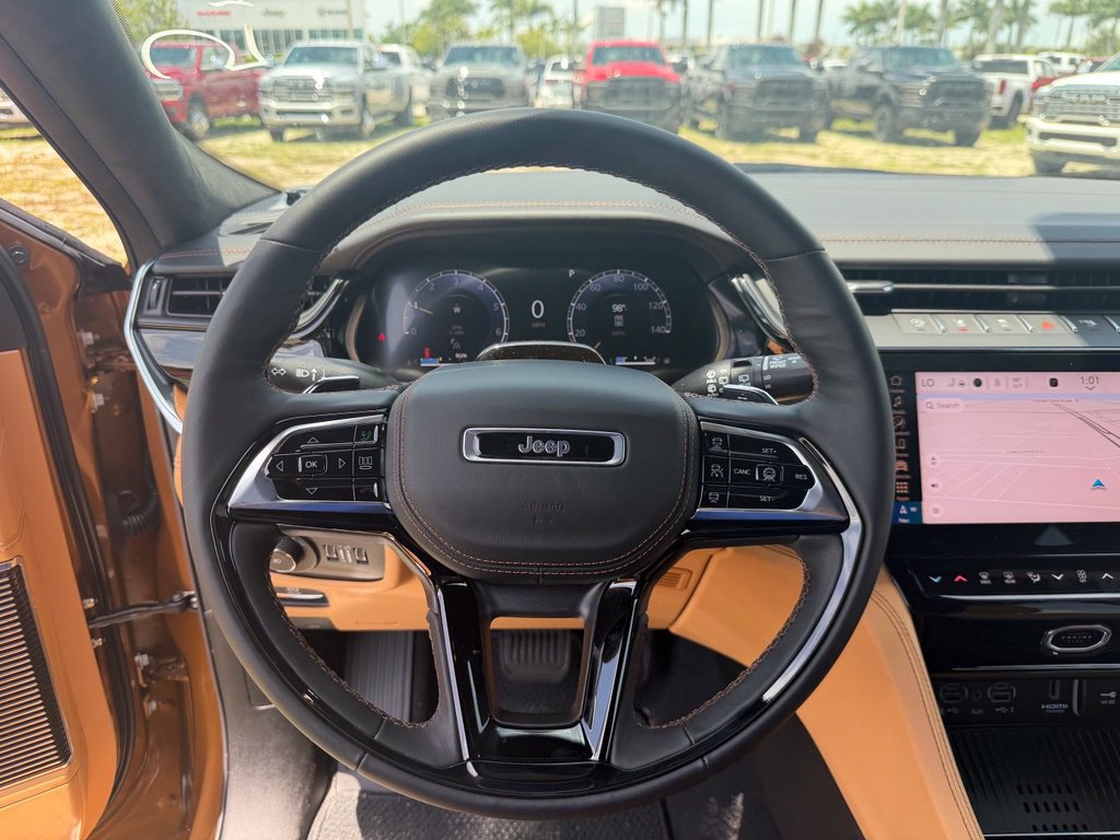 New 2026 Jeep Grand Cherokee Summit w/ Obsidian Package AWD/4WD image 22
