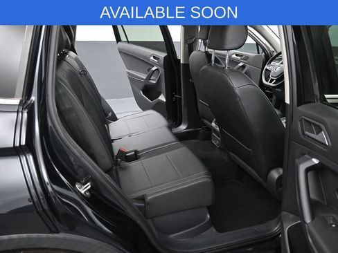Used 2019 Volkswagen Tiguan SE AWD/4WD image 30