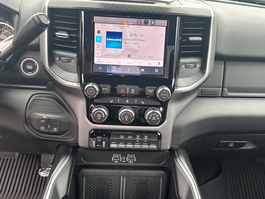 New 2027 RAM 3500 Big Horn AWD/4WD image 18