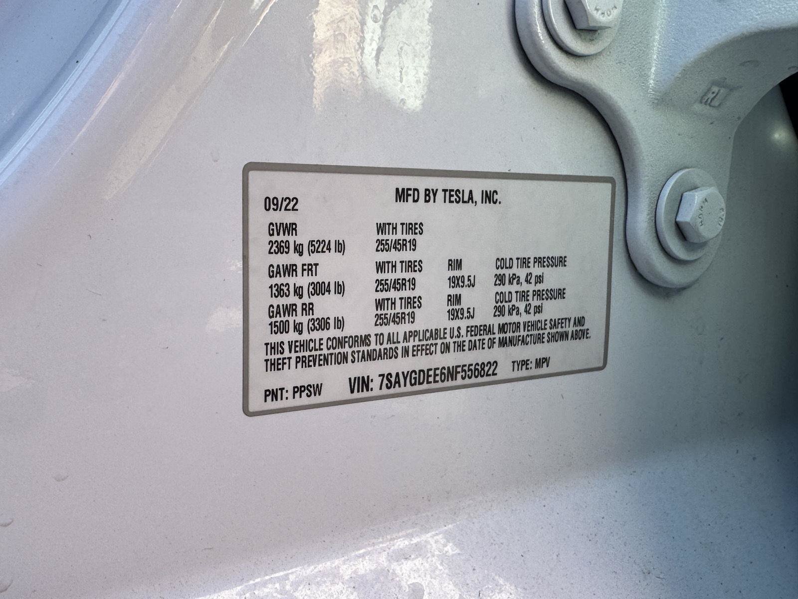 Used 2022 Tesla Model Y Long Range AWD/4WD image 27