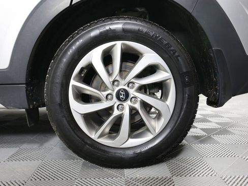 Used 2017 Hyundai Tucson SE AWD/4WD image 8