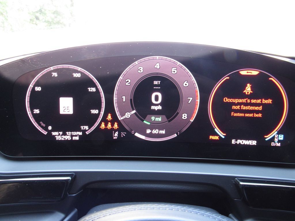 Certified 2025 Porsche Cayenne E-Hybrid AWD/4WD image 32