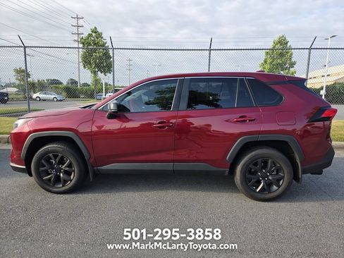 Used 2024 Toyota RAV4 LE FWD image 6