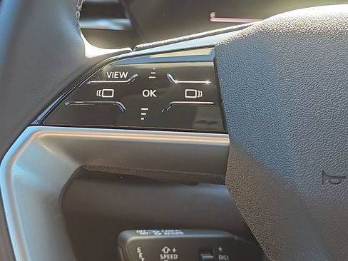 Certified 2025 Audi Q5 Premium w/ Convenience Package AWD/4WD image 12