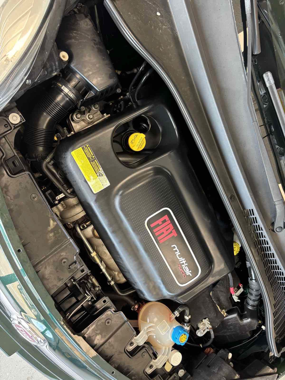 Used 2014 FIAT 500L Lounge FWD image 29