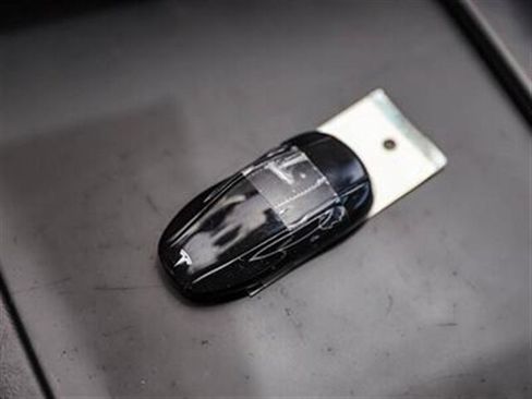 Used 2017 Tesla Model S RWD image 35
