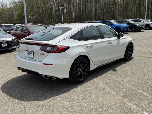 Used 2023 Honda Civic Sport Touring image 6