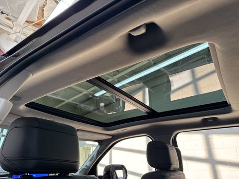 Used 2022 Toyota Tundra Limited image 39