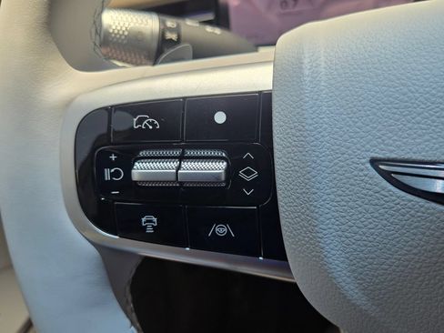 New 2026 Genesis GV70 2.5T Advanced AWD/4WD image 12
