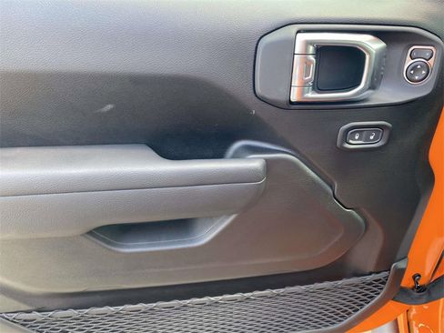 New 2025 Jeep Gladiator Sport image 44