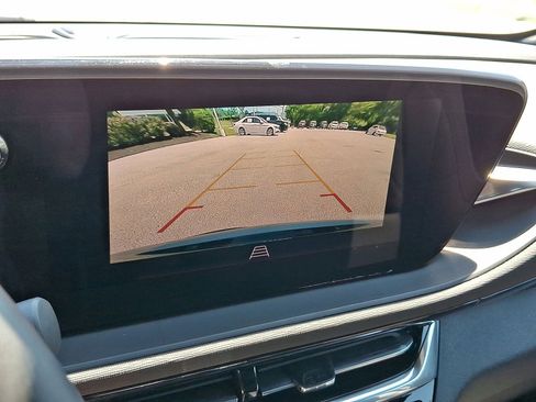 Used 2024 Buick Envista Sport Touring w/ Convenience I Package FWD image 15