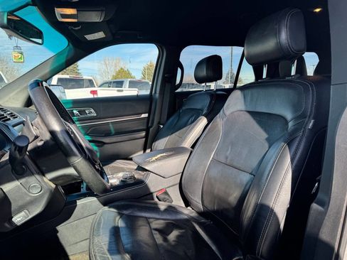 Used 2016 Ford Explorer Limited image 10