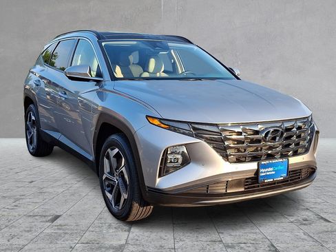 Certified 2023 Hyundai Tucson Limited AWD/4WD image 3
