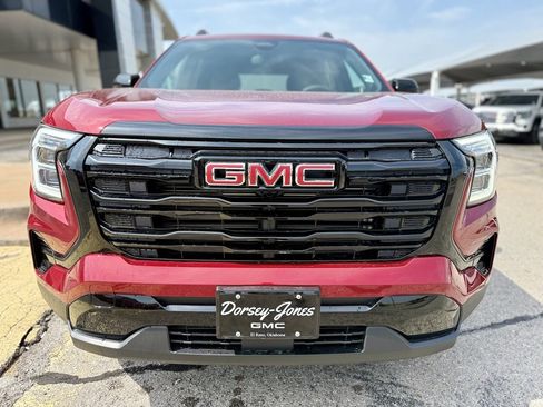 Used 2026 GMC Terrain Elevation w/ Black Edition image 2