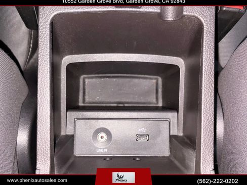 Used 2014 Ford Focus SE image 37