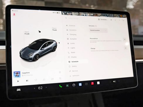 Used 2023 Tesla Model 3 Standard Range image 28