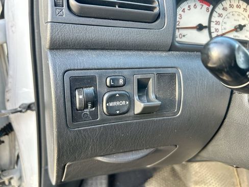Used 2004 Toyota Corolla S w/ PWR Pkg FWD image 14