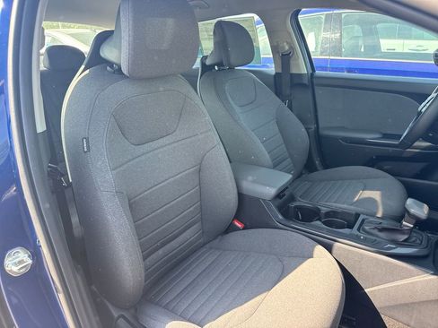 Used 2025 Kia K4 EX FWD image 37