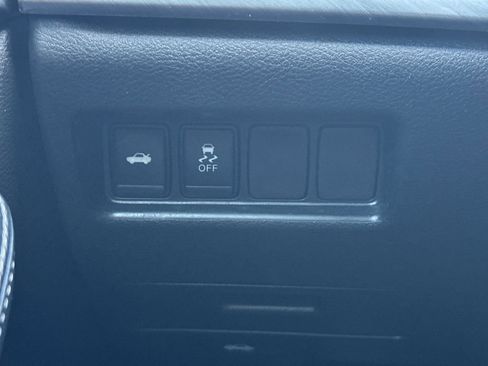 Used 2017 Nissan Maxima 3.5 SV image 35