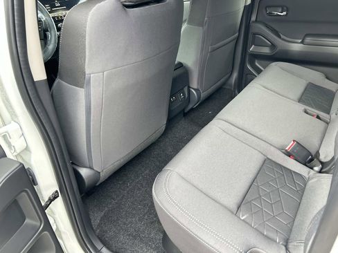 New 2026 Nissan Frontier SV w/ SV Convenience Package AWD/4WD image 19