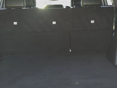 Used 2022 Jeep Grand Cherokee Laredo X image 6