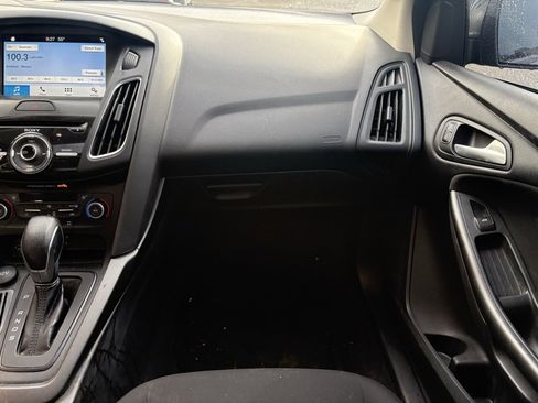 Used 2018 Ford Focus SEL image 10
