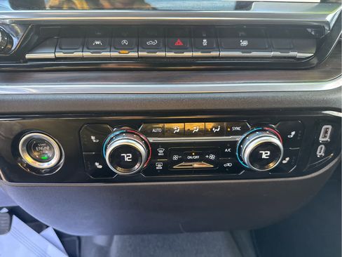 Used 2024 GMC Sierra 1500 SLT image 28