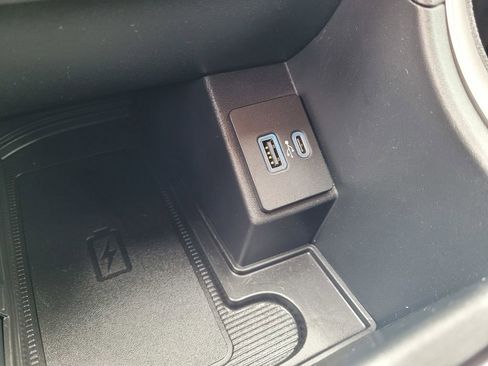 Used 2022 Ford Edge SEL w/ Convenience Package image 21