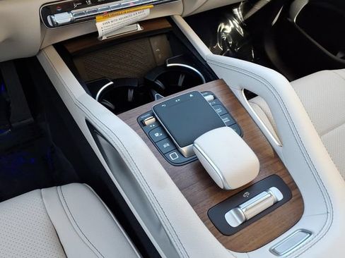 New 2026 Mercedes-Benz GLS 450 4MATIC image 7