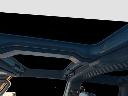 Used 2024 GMC Hummer EV 2X image 13