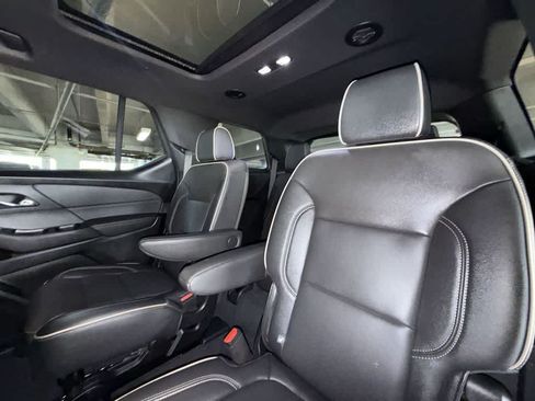Used 2023 Chevrolet Traverse Premier w/ Redline Edition FWD image 22