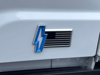 New 2025 Ford F150 Lightning Lariat