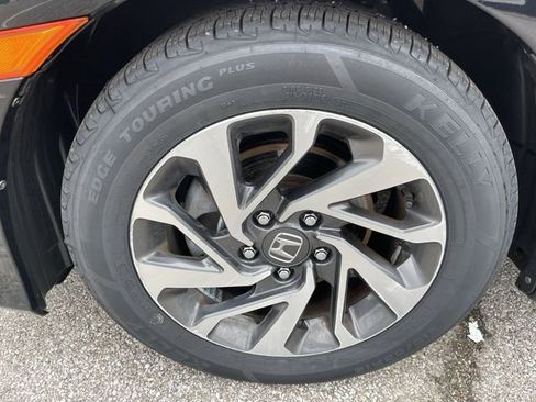 Used 2016 Honda Civic EX image 2